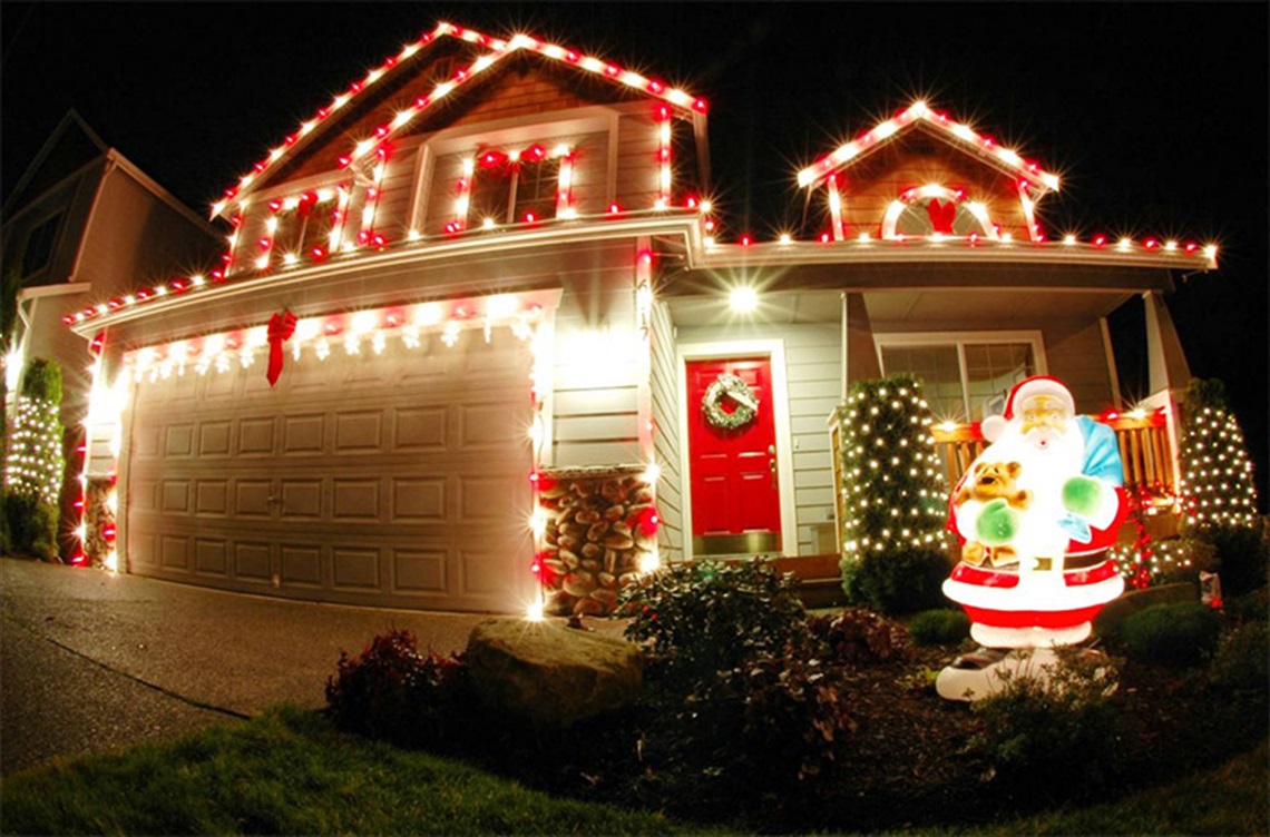 Holiday decorated home no one at home