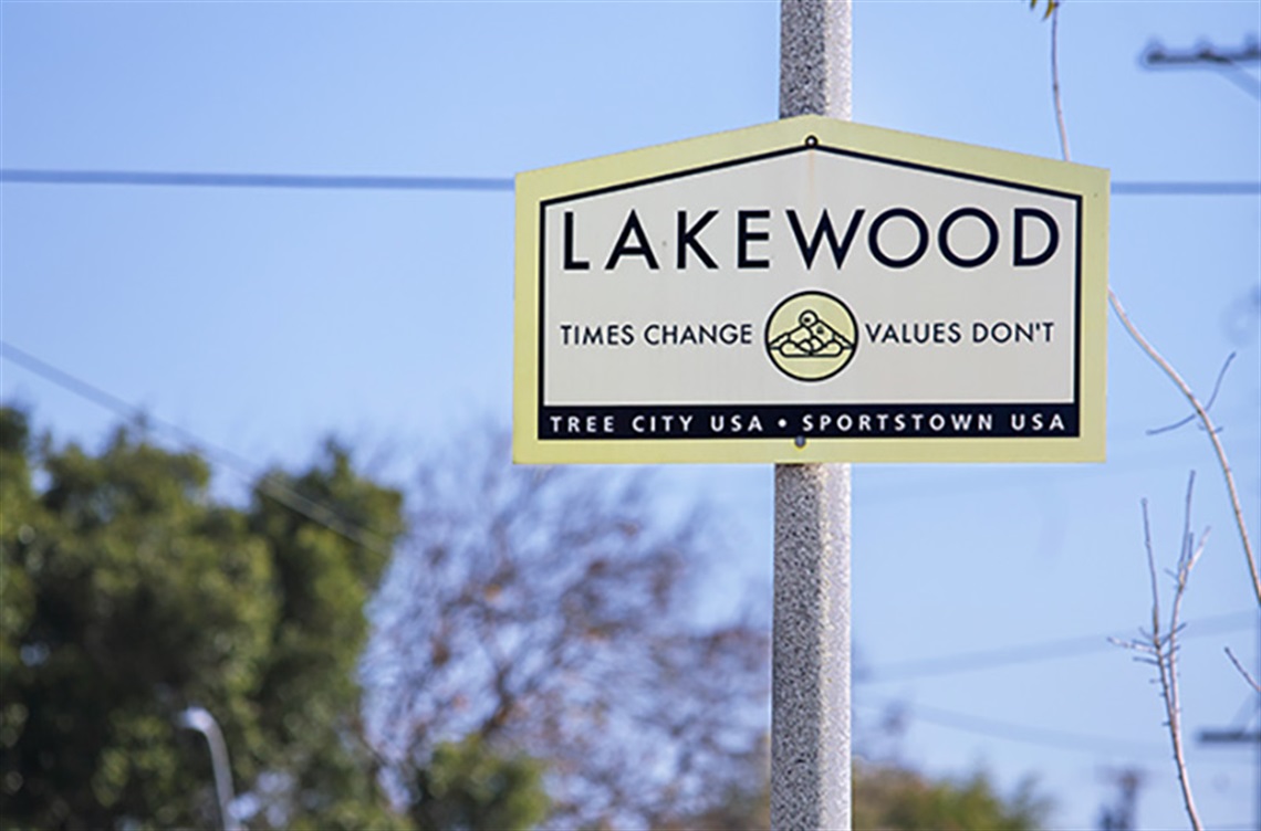 Lakewood city motto on sign